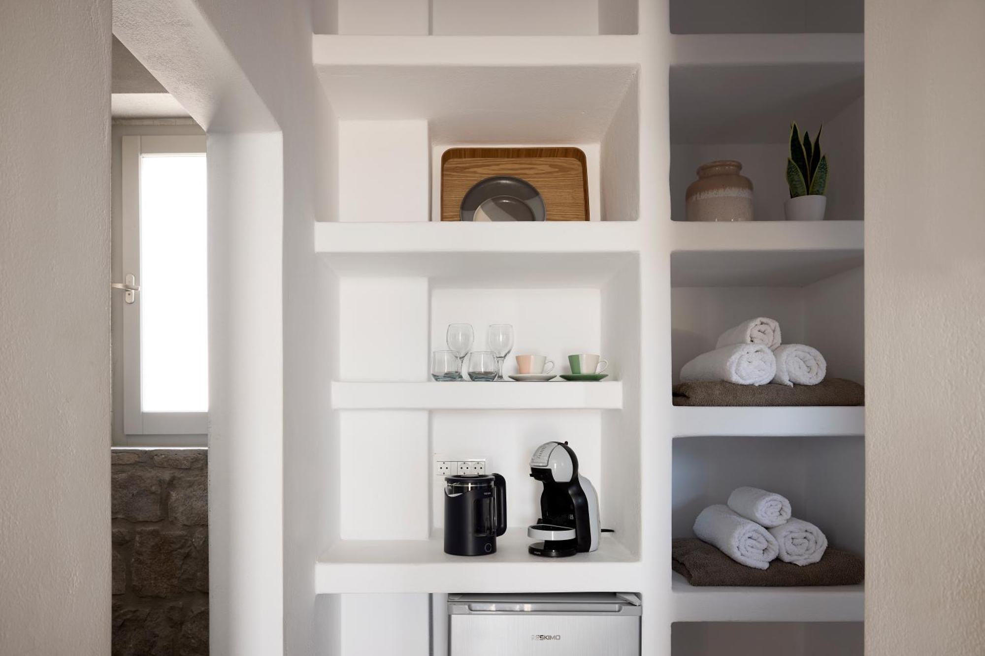 Kedros Milos Suites 아다마스 외부 사진