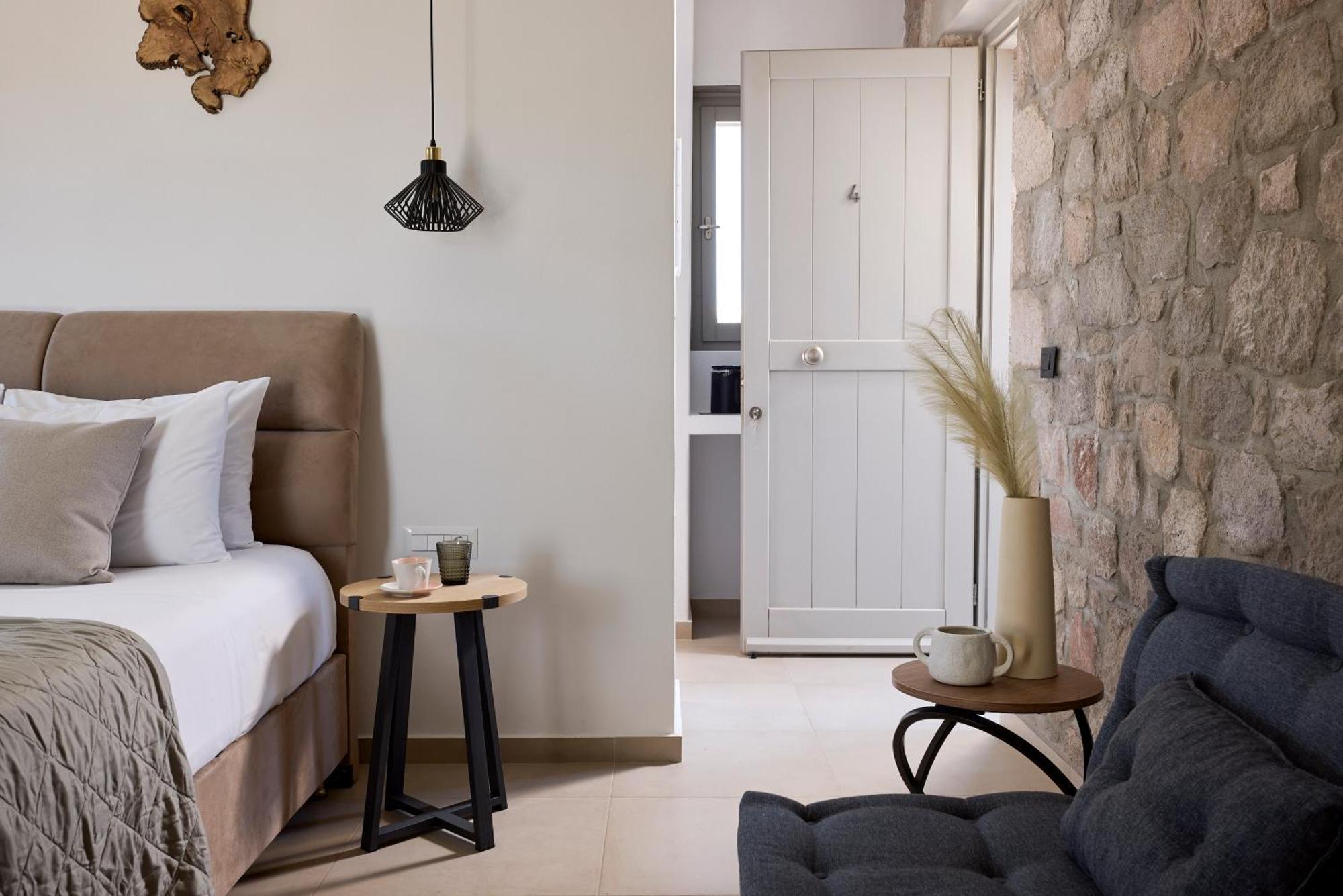 Kedros Milos Suites 아다마스 객실 사진