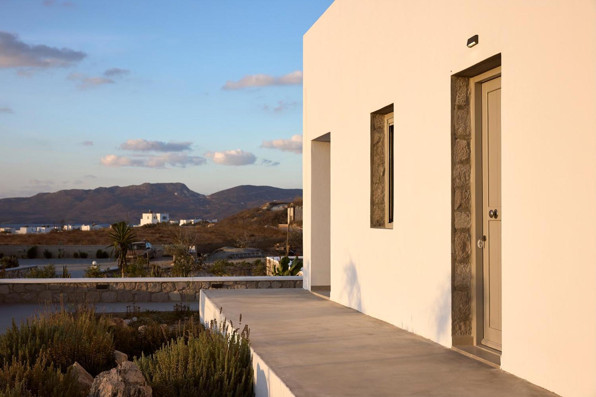 Kedros Milos Suites 아다마스 객실 사진