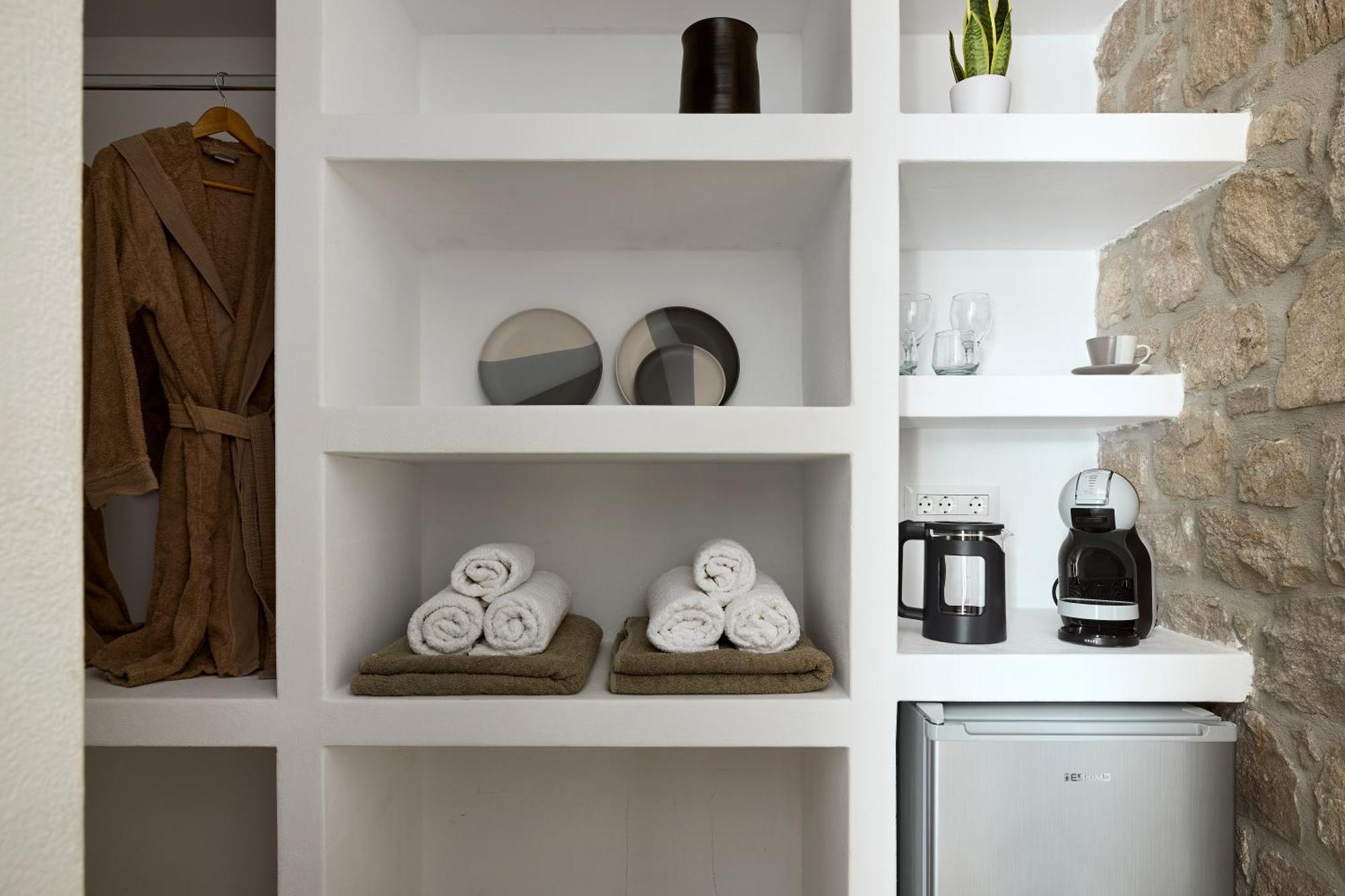 Kedros Milos Suites 아다마스 객실 사진