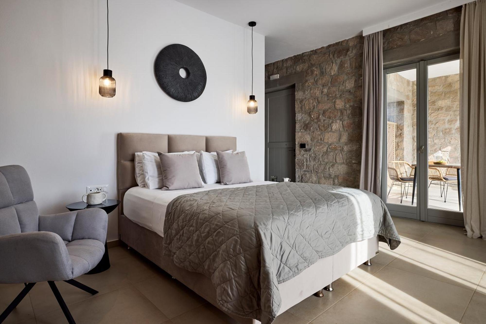 Kedros Milos Suites 아다마스 객실 사진