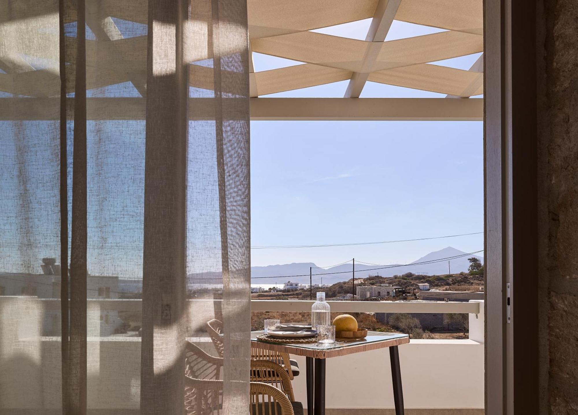 Kedros Milos Suites 아다마스 객실 사진